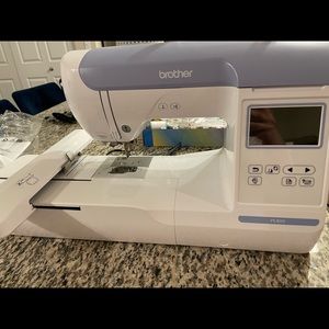 Embroidery Machine Brother Pe800